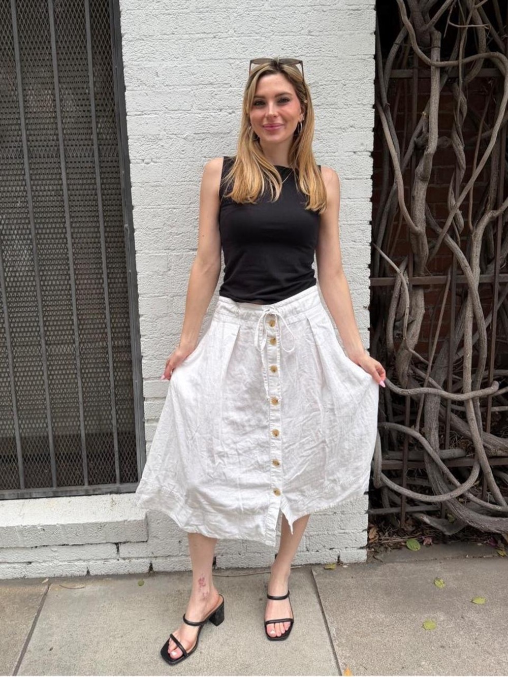 A New Day white midi skirt with button front and pockets sz L